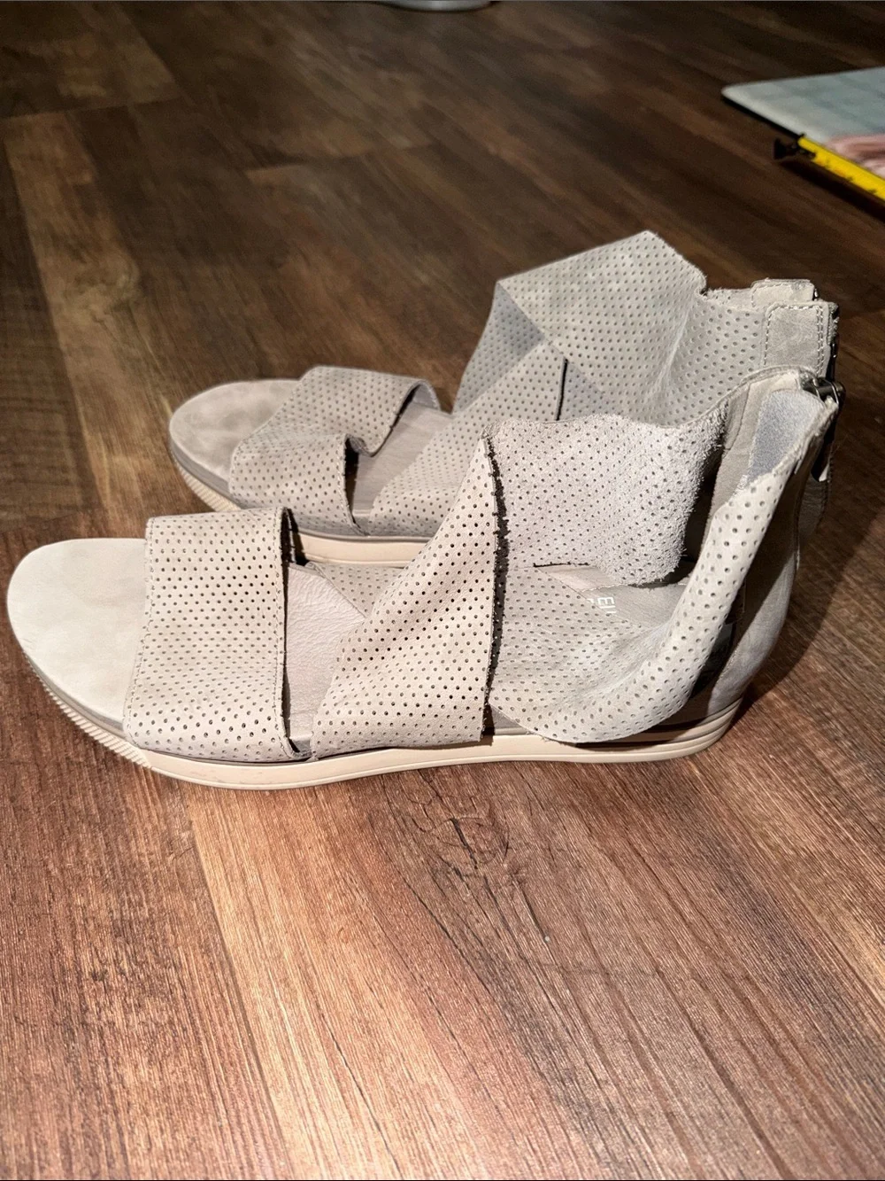 Eileen fisher SPORT SNEAKER SANDAL IN PERFORATED NUBUCK size 9